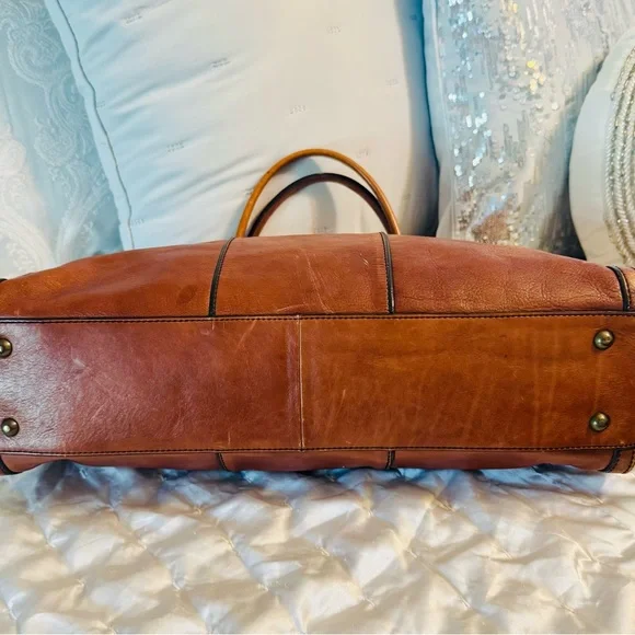 Fossil Brown Leather Tote XLarge and Great for Travel Totes